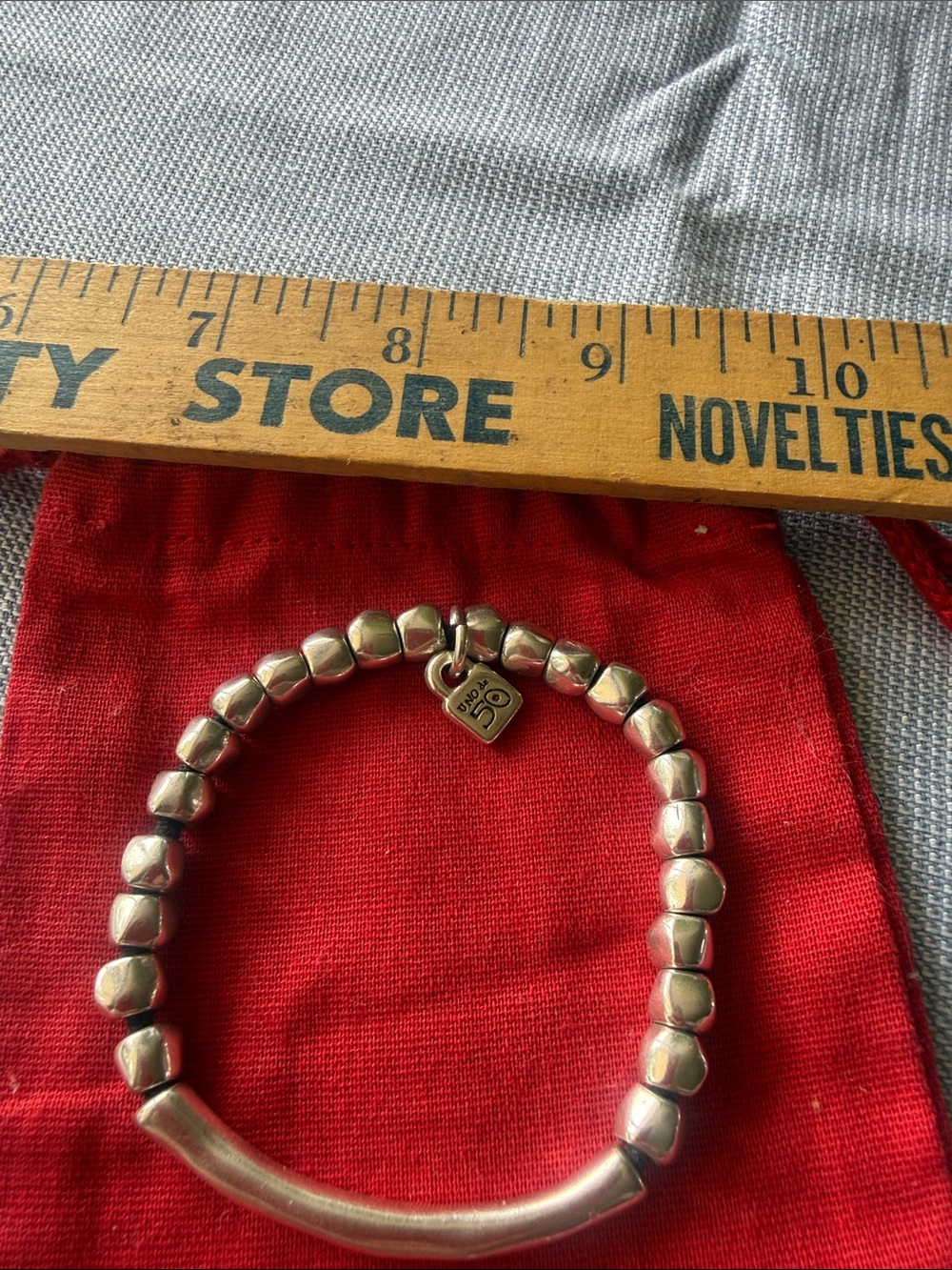 UNO de 50 Silver Beaded Bracelet with Curved Bar